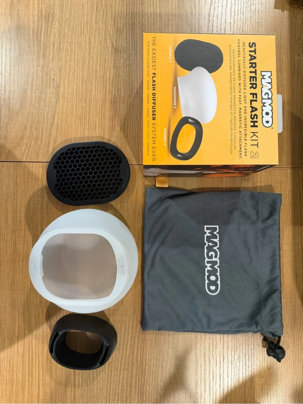 MagMod Starter Flash Kit 2 — White Diffuser with Black Accessories